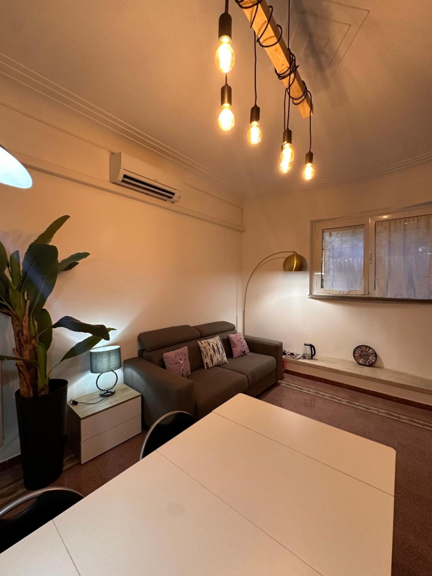 Modern Historic - By Openroma Appartement