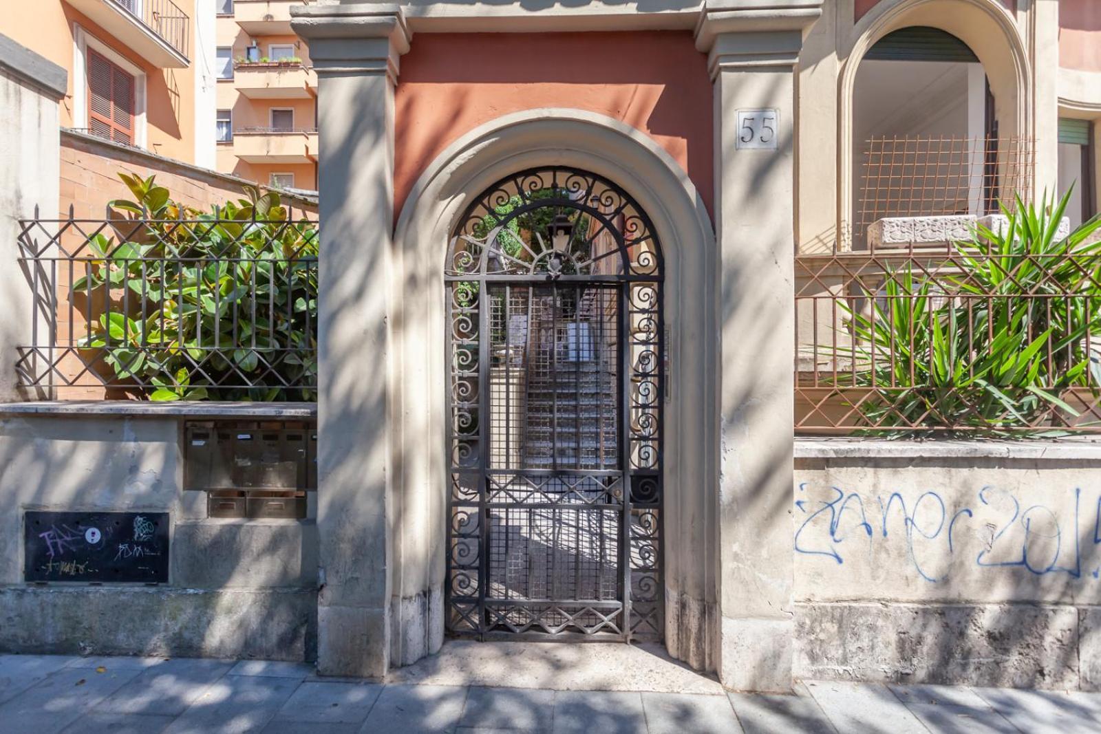 Appartement Modern Historic - By Openroma